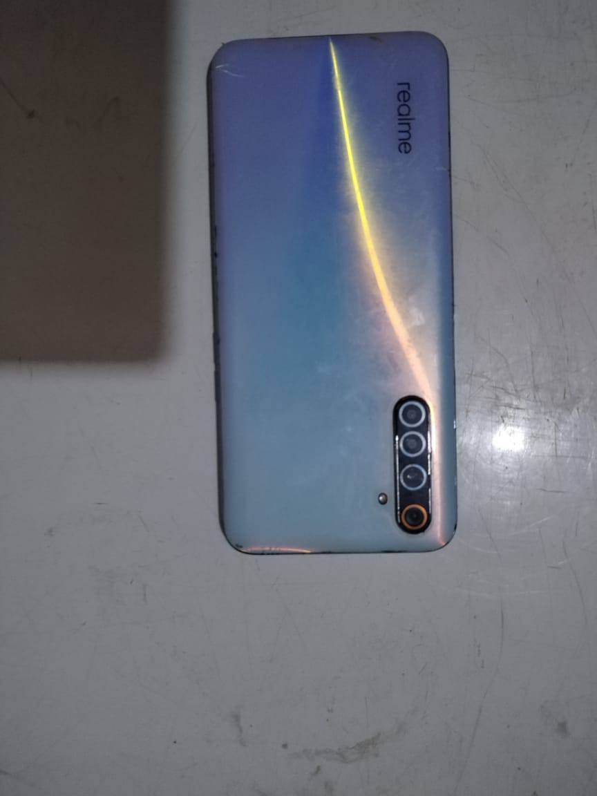 السلام عليكم جهاز ريلمي 6
ذاكره 128 داخليه 8 
60 فريم ببجي 
رايده 125 مكاني سكندريه حي العسكري 
*********** هذا رقمي
