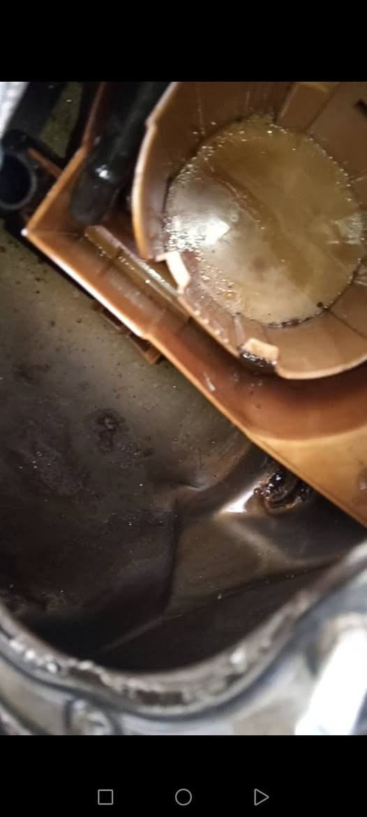 السلام عليكم شباب عندي تانكي خفاش ٧٤٠ هوه وطوافه شرط لازرف ولا شي فقط الي ذكرتهن بلفيديو سعره 150  هاذ رقمي *********** خابرني ودلل لان مامتواجد ع الفيس
