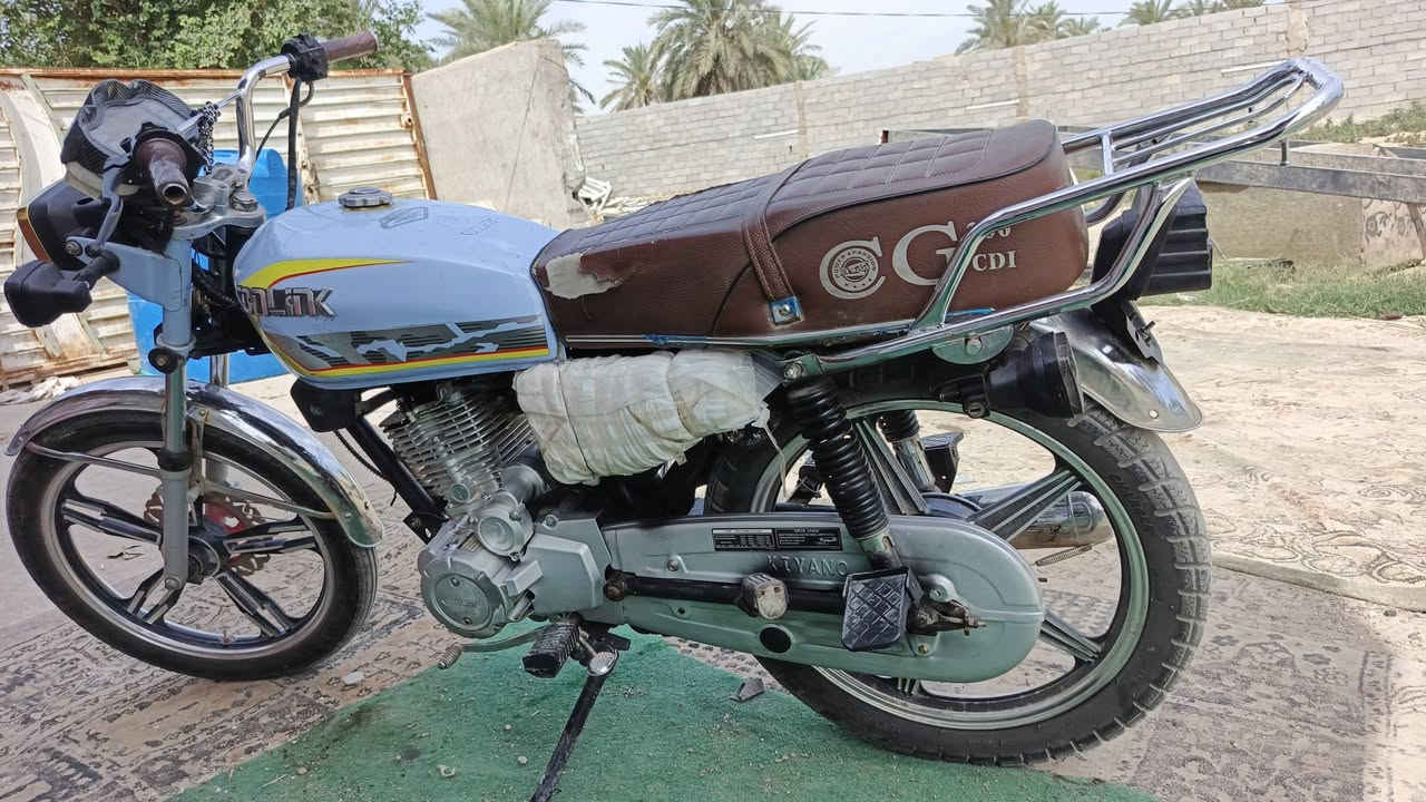 دراجه ايراني 5كير سونك
مكينه كفاله 
دراجه خير من الله موديل 24 سعر 600 وبيه مجال لشراي منفيس موجود وتجي تاخذ من البيت***********هاذه رقمي وبي واتساب مكاني بغداد قريب فلكه حي النصر
