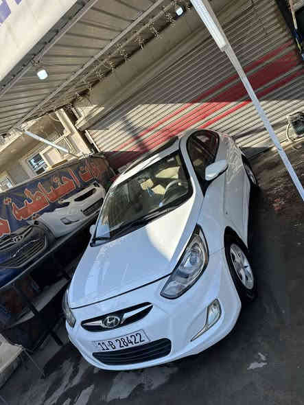 سلام عليكم 
اكسنت 2012للبيع 
رقم بغداد تحويل ثاني يوم 
سنوية جديده 
مكينه 1600 
شاشة اندرويد 
فتحه وتحكم استيرن 
سيارة ماشيه 150
مكانها بغداد العامريه 
مصور فديو وسونار شنو بيه السياره كلشي موضح 
***********
قفل مال بيع ٨٨
