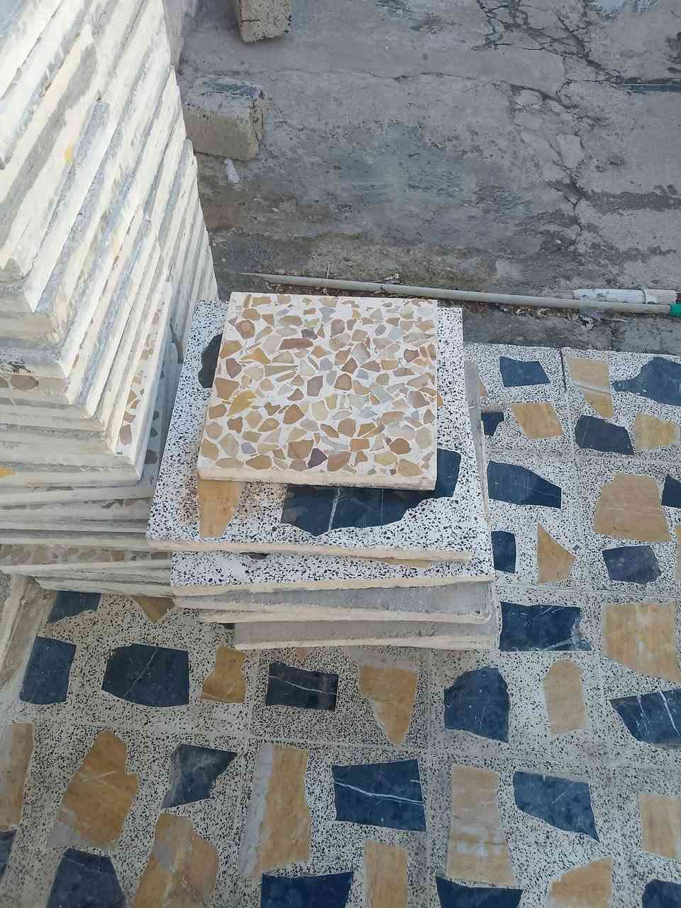 بيع كاشي موزاييك العرض 30*30 سعر الكاشية الواحدة 500دينار العدد 150كاشية الموقع الموصل حي التحرير 
للأستفسار على هذا الرقم ***********
