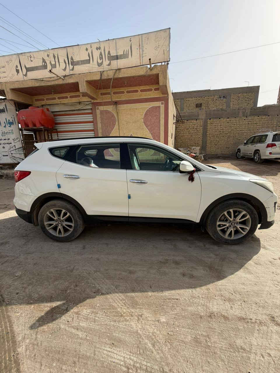 هونداي سنتافي موديل 2014 رقم بابل 6سلندر  7راكب محرك3300  سياره نضيفه بمعنى الكلمه مال جناي  مكفوله كفاله عامه تحويل ثاني يوم بأسم المشتري  مكان السياره بابل القاسم
*مواصفات السياره 
كاميرا اماميه وخلفيه
 تحكم استيرن
اشاير بلمري
لايت زنون
نضام ايكو  اقتصاديه
3قطع تبريد تبريده ثلج
حساس خلفي
دفع رباعي  فور ويل 

 للاستفسار الاتصال ع الرقم واتساب او على الخط
***********
