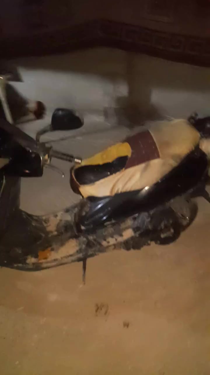 سلام عليكم عندي دراجة فراشة 140 كاملة بس كابريتر نقص طافية المكان الحميدية قرب الطاقة الكهرباء السعر 100 قفل قفل


**إذا كنت صاحب هذا الإعلان وتريد حذفه لأي سبب، رجاءا أرسل رسالة إلى الدعم الفني**