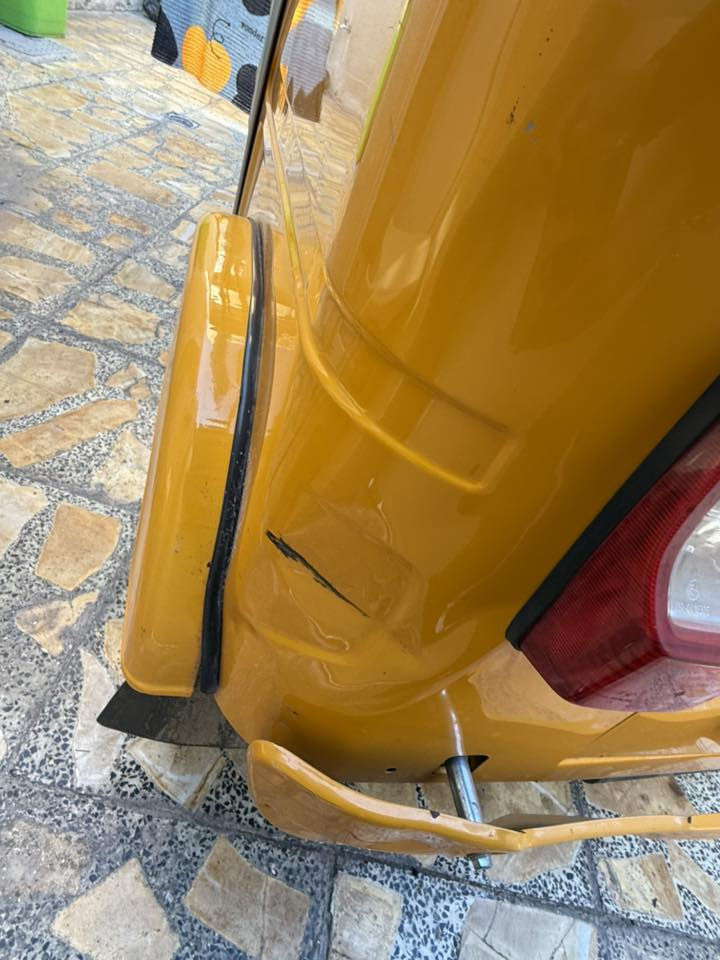 السلام عليكم تكتك مديل 22شهر 10
بيها ضربه بل كنر موضح بل صوره
سعر 9 ونص
مكاني جميله
***********
