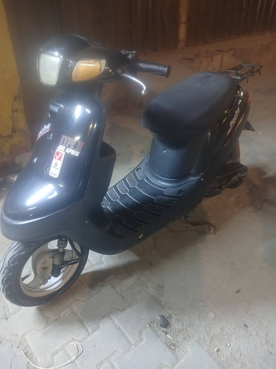 سلام عليكم بطه للبيع 
دراجه بلاديه من كفرات من دواخل بعدهن ملح 
دراجه نضيفه وحلوه 
شاصي مكفول 
كهربايات شغاله 
دراجه بدل بيهه بس بستم لبوشه اصليه مالتهه 
مكينه خرسه لا صوت كير لا صوت روله 
سعر ٢٥٠ 
***********
مقابل كراج لموحد
