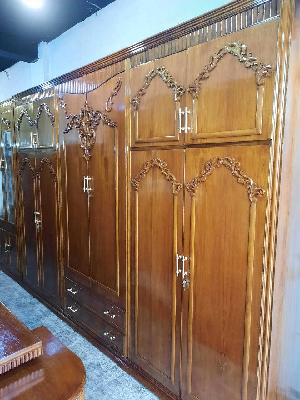 للبيع⭕️⭕️⭕️⭕️
غرفه 6 أبواب ملحق نقش زان صاج 5 ملم شغل توصي ( نظافه 100%  )
العنوان. السكر. مقابل سانكو مول /ومحطة كهرباء السكر
للإستفسار اتصل📞📞 
***********
***********
معرض أثاث ( بشار ابو غسق )
🟢مستعدون لشراء غرف النوم والكناتير الصاج🟢
