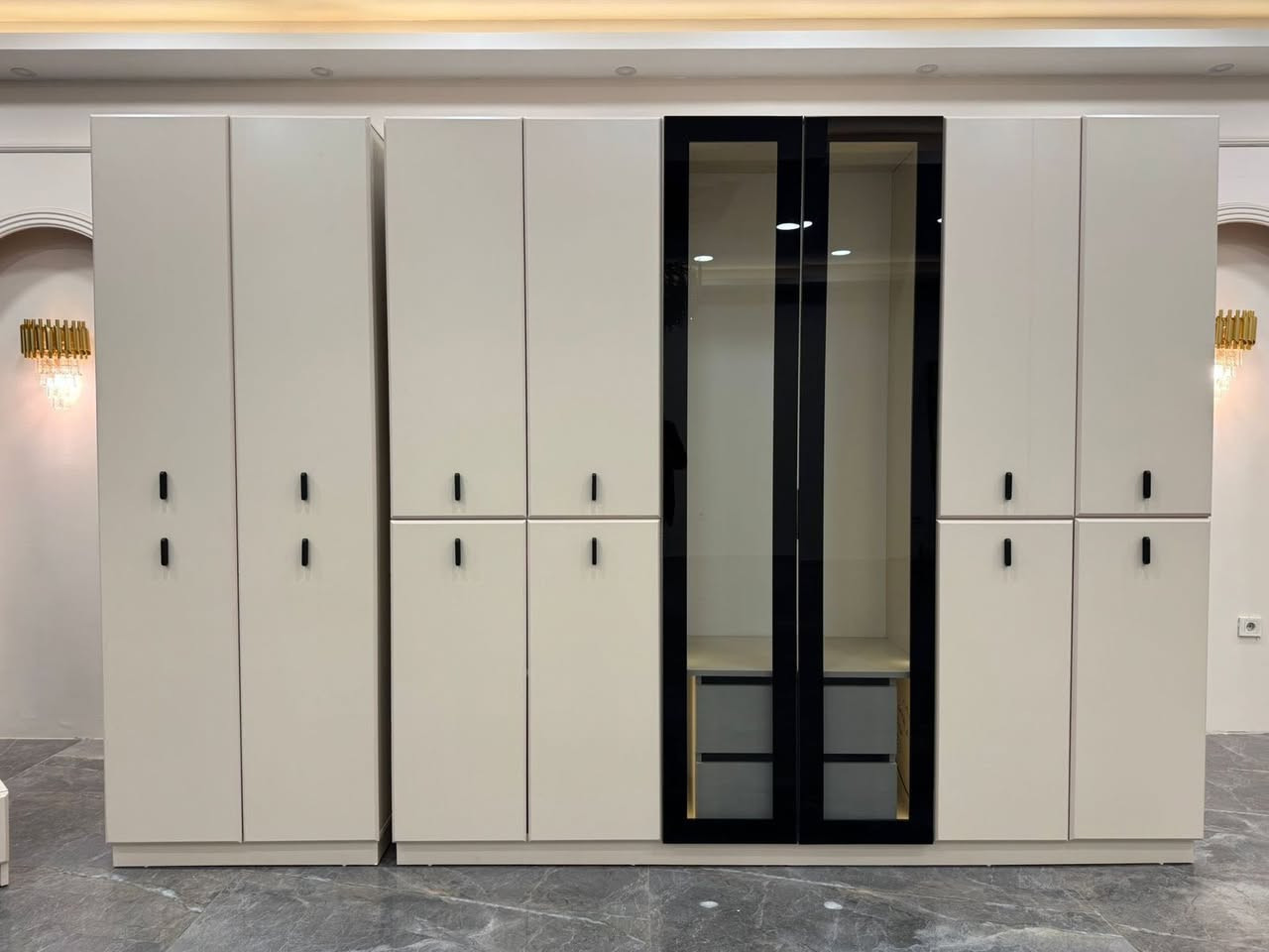 🔥 عرض خاص لفترة محدودة 🔥

✨ موديل حياة برو – مودرن فاخر

🛋️ 10 قطع | قياس 320 سم

✔️ ضهر بلوك
✔️ برغي وچوي حديد – متانة تدوم
✔️ سرير مخزن جك – عملي وراحة أكثر
✔️ شغل درجة أولى – جودة تفرق

💎 إذا تدورين فخامة + راحة + سعر مناسب… هذا اختيارج الصح

📩 احجزي  قبل نفاذ الكمية
📱 *********** (واتساب متوفر)

🚚 توصيل داخل بغداد ولكل المحافظات
