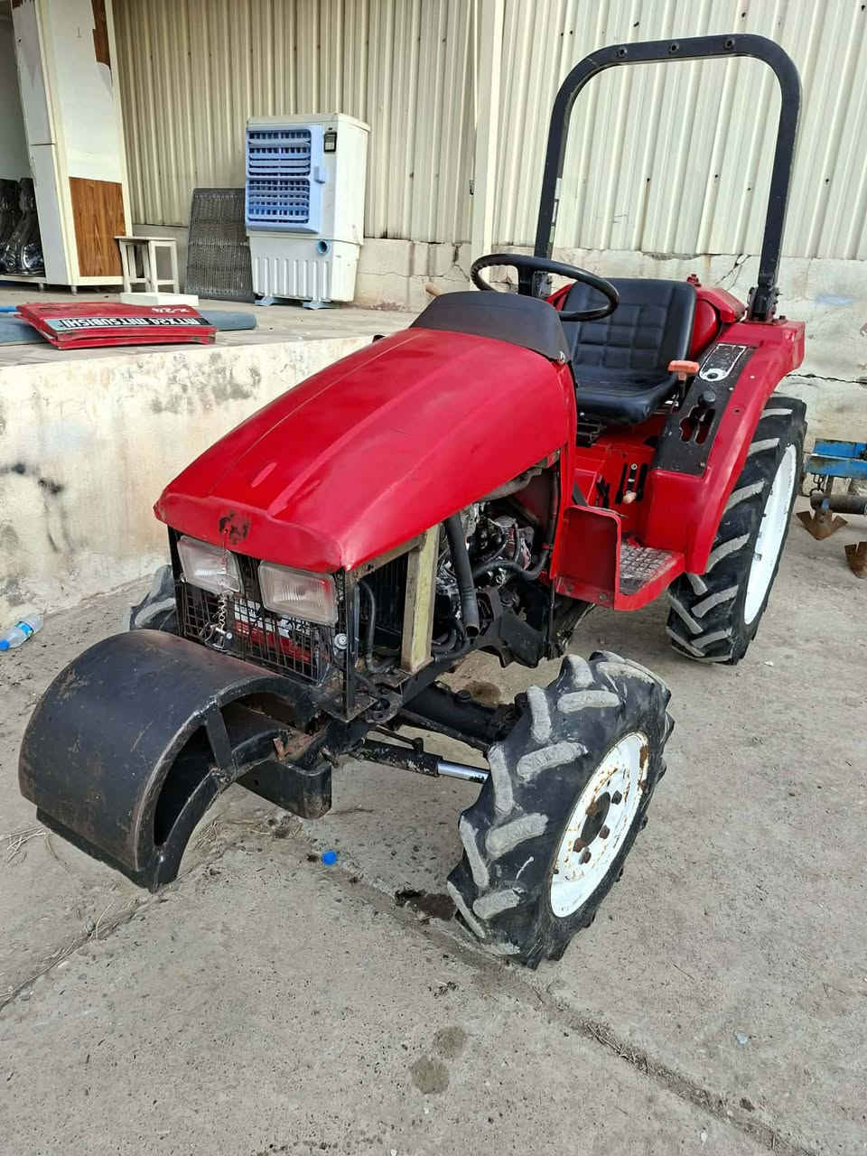 مەکینی ناوباغ یابانی دەبل ئەکسل 24 ئەسپ
مەکینە مستەربۆشی مۆدیل 2020 دەبل ئەکسل گێرو مەکینە بەشتە سێ گاسن و خەرماشی لەگەلە چوارتای تازەیە قورس و سووکی هەیە چوار گێرە 24 ئەسپ هەموو گیانی بەشەرتە ژمارە /م ***********
