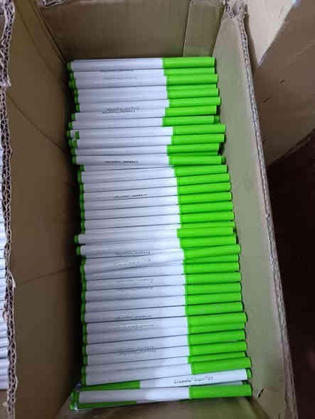 السلام عليكم شباب طلعلي اقلام ماجك بل امزون اصلي تايلاندي للبيع لي يريد منهن عل وزن اقل كميه خمسه كيلو او شلعه ابيع   تواصل واتساب اني خادم ***********
