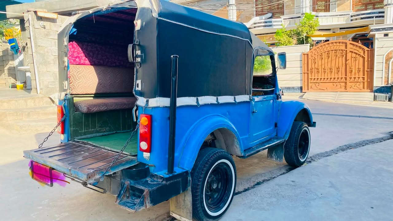 جيب
كير عادي (خمسه كير محرك تواي) 
تايرات جدد
رقمها ديوانيه  16 نكليزي 
سنويه لـ30 بسمي شرط تحويل  
سياره خير من الله ماناقصها شي  العنوان ديالى _جلولاء 
للستفسار الاتصال ***********
مامتواجد فَيس بوك

