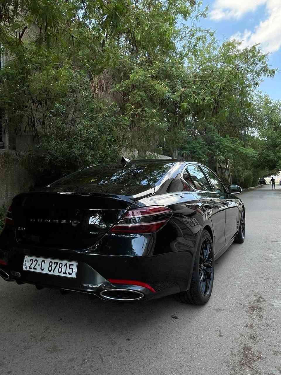 📢 إعلان بيع سيارة مميزه

للبيع  او مراوسGenesis G70 سبورت برستيج 
— محرك 3.3T  
حادث جاملغ وبنيد صور الحادث و السونار خاص 
رقم اربيل تحويل او  وكالة 
🔹 الموديل: 2022 
🔹 الفئة: Sport Prestige (أعلى فئة)
🔹 المحرك: 3.3L V6 Twin Turbo
🔹 القوة: حوالي 370 حصان 🔥
🔹 الگير: أوتوماتيك 8 سرعات
🔹 نظام الدفع: (خلفي المرغوب 2wd)
🔹 الممشى: 52,000 ميل 
🔥 المواصفات الكاملة:
⚙️ الأداء:
وضعيات قيادة متعددة (Sport / Comfort / Eco/sport+)
شفتات ستيرن (Paddle Shifters)
نظام تعليق رياضي مريح وثابت
نظام اكزوز رياضي صوت متغير عند تبديل وضعيات القياده
🛋️ الداخلية والفخامة:
مقاعد جلد مميزه بالون الاحمر +متغيرة عند تبديل وضعيات القياده
تبريد وتدفئة للمقاعد الأمامية
ذاكرة مقاعد + تحكم كهربائي كامل المقاعد الامامية
ستيرن كهرباء+خزن وضعية +تدفئه ستيرن +نظام الاهتزاز عند التحذير
داخل كاربون وجلد فخم جدا مع احزمة حمراء رياضية مميزه
سقف وتكم كنتارة بالكامل 
إضاءة داخلية (Ambient Lighting)
📺 التكنولوجيا:
شاشة معلومات وترفيه كبيرة
نظام صوت فاخر (Lexicon) 🔊
Apple CarPlay + Android Auto
شحن لاسلكي للموبايل
دشبول شاشة + كامرة عند الانعطاف
🚗 الأمان والمساعدة:
رادار أمامي+قيادة الية + مثبت سرعة ذكي
نظام الحفاظ على المسار
تحذير النقطة العمياء
فرملة طوارئ أوتوماتيكية
كاميرات 360 درجة
حساسات أمامية وخلفية 
🌟 إضافات:
فتحة سقف بانوراما 
تشغيل بصمة + دخول ذكي
تشغيل عن بعد 
مرايا كهربائية قابلة للطي
جنوط رياضية قياس كبير
السيارة جاهزه بدون اي نقص او مسج

السعر 223 وبيها مجال بسيط جدا 

للاستفسار:- مكان السياره بغداد الصليخ *********** بغداد, العراق
