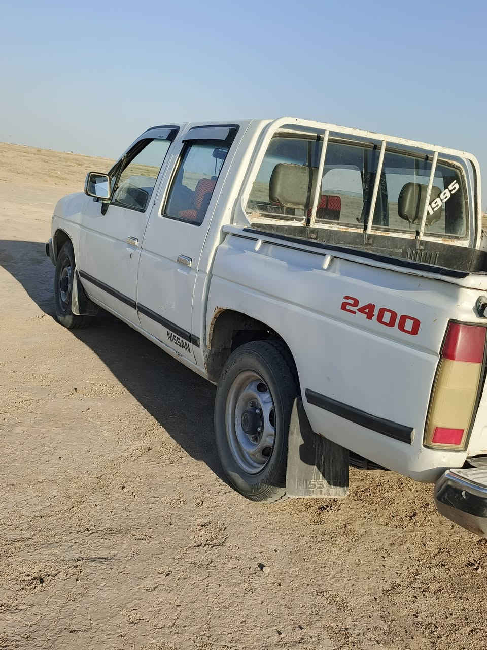 نيسان 1994 محرك وكير واكسن شرط تبريد ثلج مكفوله عامه بسمي رقم جديد سنويه 31  53وبيها مجال ***********
