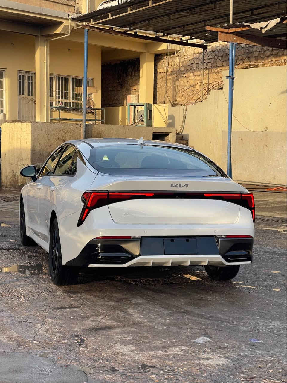 سلام عليكم ورحمة الله وبركاته 
KIA K5 2025 LXS
شكل جديد
فقط بنيد صبغ 
بدون دواخل و شاصي 
ايرباك ستيرن سستم شركة
ماشية 9 الف ميل
محرك 2.5L(4V) 
موصفات 
بصمة 
بريك بصمة 
ابواب بصمة 
تحكم ستيرن 
تحديد سرعة 
تبريد لمس 
گيج الكتروني 
شاشة كبير 
AUTO HOLD
AUTO OFF
صندوق شفت 
كاميرا رواية خلفية 
رادار خلفي 
رادار امامي 
رادار جانبي
سعر 188$ و بيها مجال 
*********** واتساب موجود أربيل, العراق
