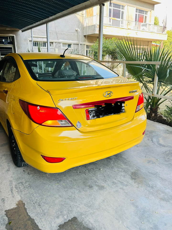 سلام عليكم اكسنت موديل 16 
مبدل بس بنيد السيره مكفوله من كلشي 
تجي تفحص و تأخذ 
سعره 90 و بيه مجال 
التواصل عله هاذه الرقم
***********
