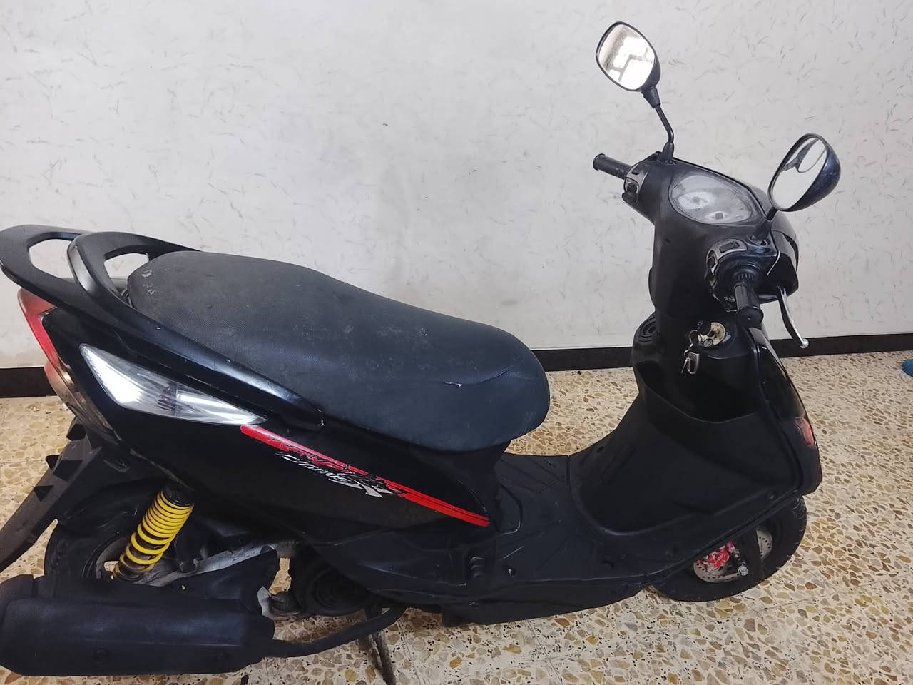 ماكس ثعلب كله شغاله اي نقص مابيه نضافه فول السعر ٥٥٠ بغداد المشتل ***********
