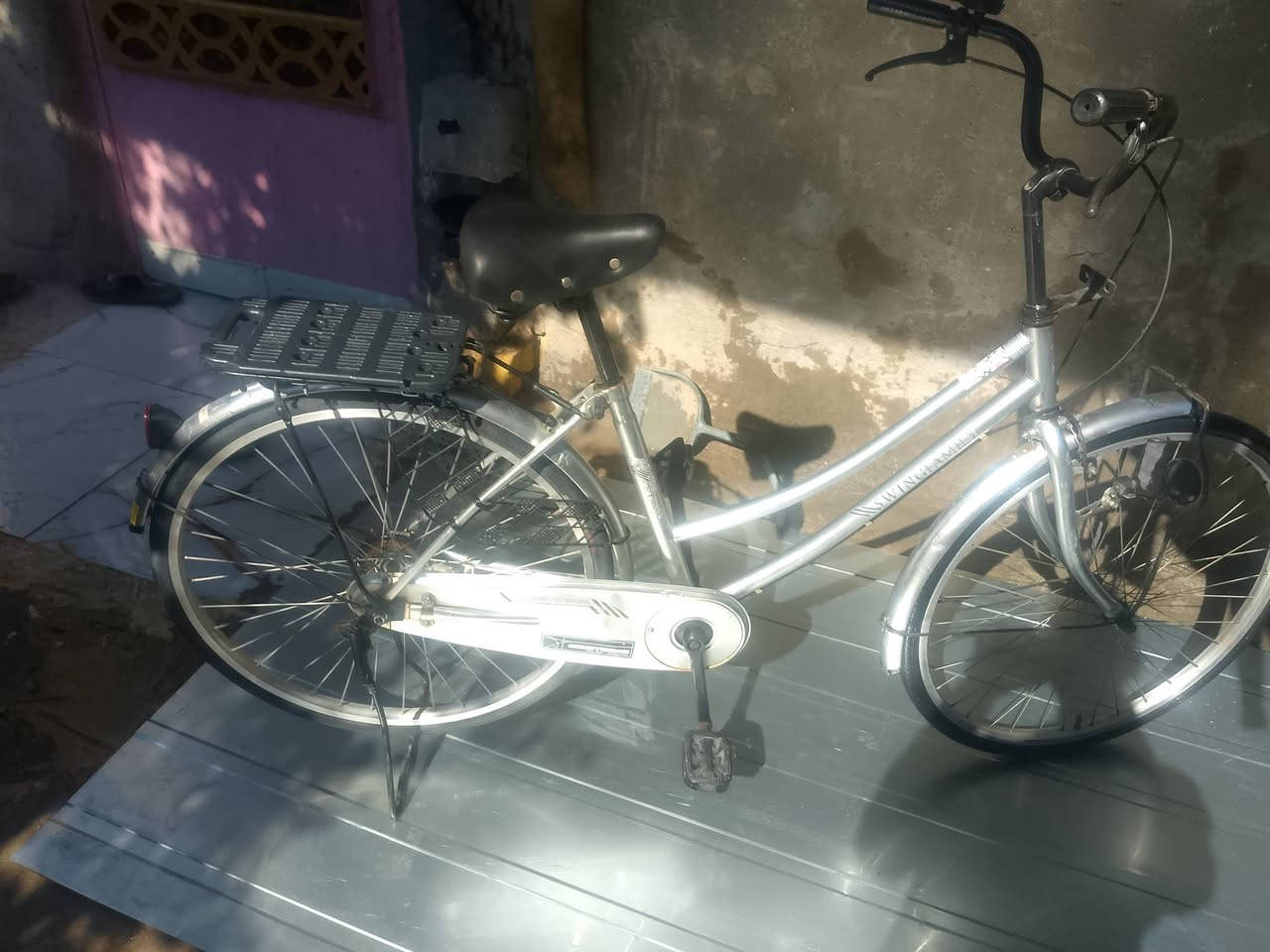 السلام عليكم بايسكل للبيع حجم 26 السعر 125 ابوي مجال مو شراي لا يراسل صاله 3يام من طالع من الحويه


**إذا كنت صاحب هذا الإعلان وتريد حذفه لأي سبب، رجاءا أرسل رسالة إلى الدعم الفني**