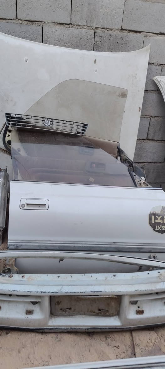 للبيع غراض مارك كصيف 
اربع بيبان+ بنيد+ جنطه+ دعاميات اماميه وخلفيه + السكنات ثنين و مازدات ثنين و شباك الامامي سعر 550 وبيهن مجال 
العنوان البصرة ابو الخصيب 
***********
