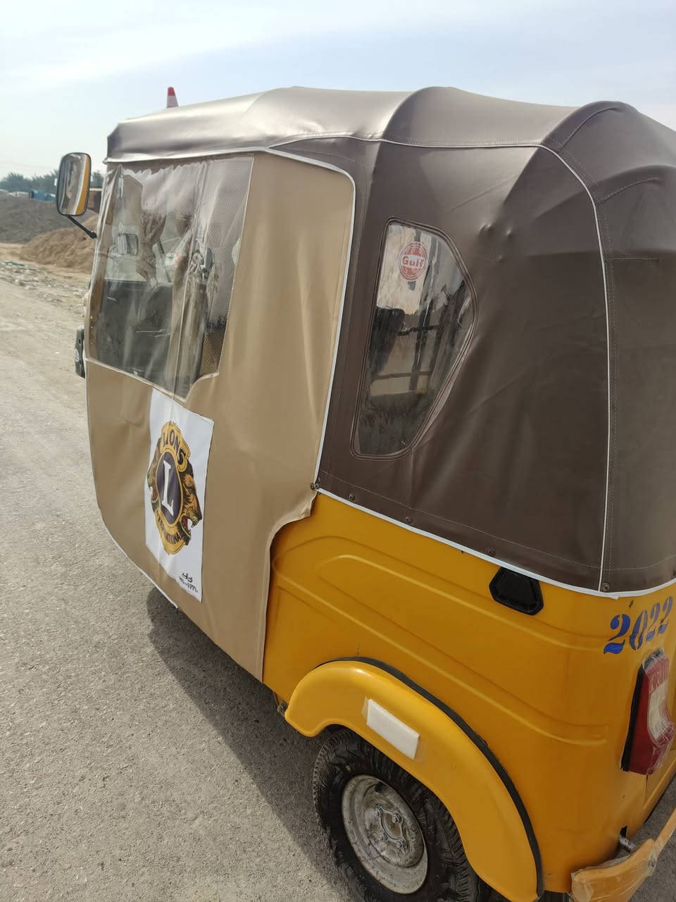 السلام عليكم تكتك للبيع موديل 22 شهر الرابع كفاله عامه ضربه بسيطه يم الباب سعر 7300  ***********
