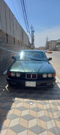 سياره بي ام جاهزه تبريد مشكلتها بس راعيها رقمه ما عندي بس مستمسكاتها ك...