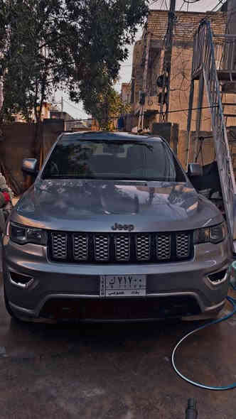 السلام عليكم 
جيب 2016   
شيروكي لمتد  فول
بيها ٥ قطع صبغ ابيعلك حزام علمود ما اتفاشل وياك   
ماشية٩٠ الف  
المواصفات فوول  :
محرك 3.6L  v6 
بانوراما فتحتين
اشاير بالمري
 ثلاث وضعيات قيادة 
ويل كب 
بصمه ابواب 
ستتم صوت رهيب مع دمام خلفي 
كشن السائق خزن ميموري
هيترات بالكشنات 
حساسات أمامية وخلفية 
توقف ذاتي عند الخطر  
لايت لد 
 كشافات لد 
قيادة ذاتيه مع كروس سرعة 
 شفتات بالستيرن مع تدفئة 
 تشغيل عن بعد 
 الصندوك شفط كهرباء
تخم تاير جديد 
جميع الكشنات كهرباء 
السعر ١٦٠٠٠ ومجال بسيط
اتصال او وتساب *********** بغداد
