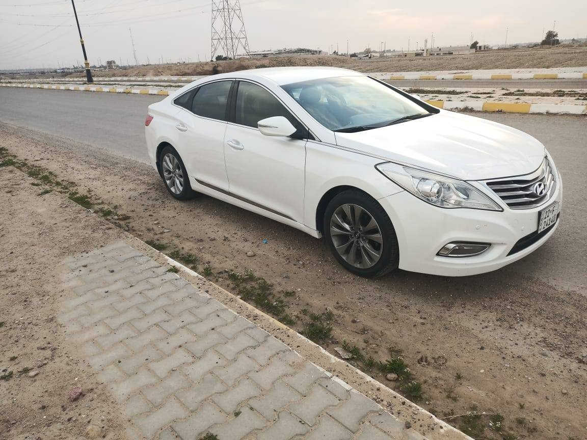 السلام عليكم ازيره خليجي مكفوله كفاله عامه موديل 2014 للبيع ويرهم مراوس حسب القناعه مكان سياره بيجي ***********
