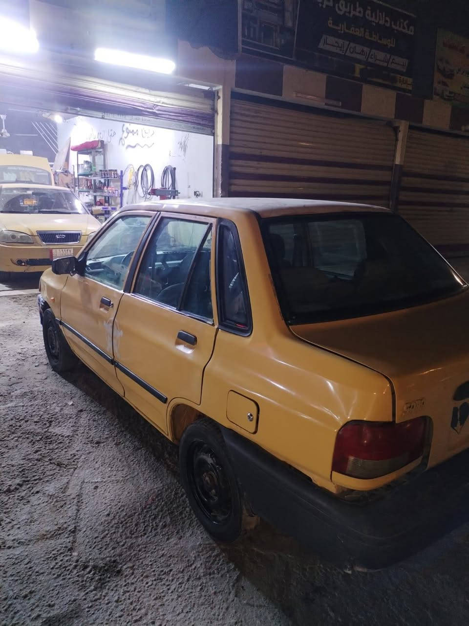 سياره نضيفه كبل للشارع مكينه نضيفه كير جديد داخل نضيف سياره مال بيت سعر 12ورقه بيه مجال مكان سياره نجف سنويه ال 25 مصفره هيئه بدون تحويل مالك ماندله ***********
