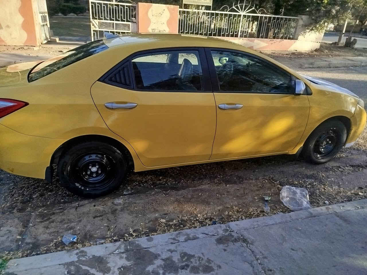 السلام عليكم للبيع كورلا تكسي موديل 14 بسمي منضومة غاز شاشة ديجيتال صبغة الاولى شرط  السونار غير حادثهة قطرة معجون ما بيهة السيارة بسمي حادث امريكا نص الچاملغ الامامي وبل عراق موضح بل صور السيارة ليبل واحد السعر. 130وبيهة مجال السكن الانبار الحبانية الاتصال على الرقم ***********
