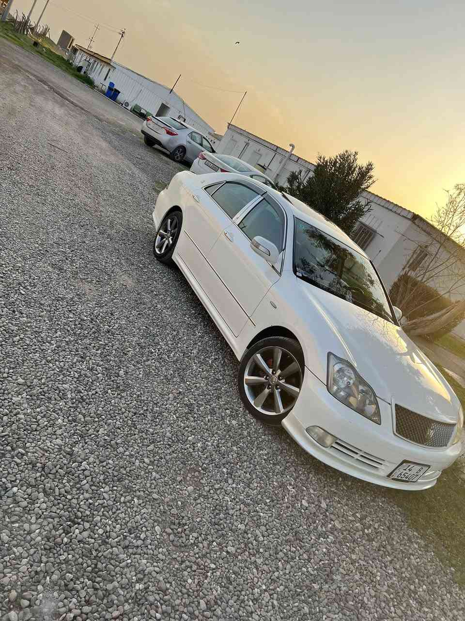 شاهينه 2005
شاصي 182
داخل اسود ملكي
تحويرة أمارات 
رقم بصرة باسمي
سيارة كفاله عراق من كلشي 
اثلث 
3دكم 
سعر 160  وبيه مجال قليل حك الجيه 
***********
