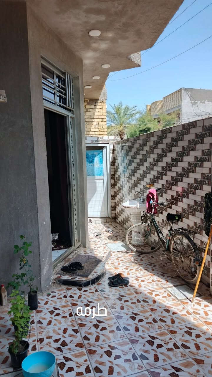 بيت للبيع طابو صرف مساحة ٨٧ متر شارع 10غريب عل مدرسه زدني علماء مكان ابوغريب حي قواص السعر 110 مبايل ***********
