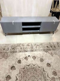 ميز تلفزيون • سعر مناسب