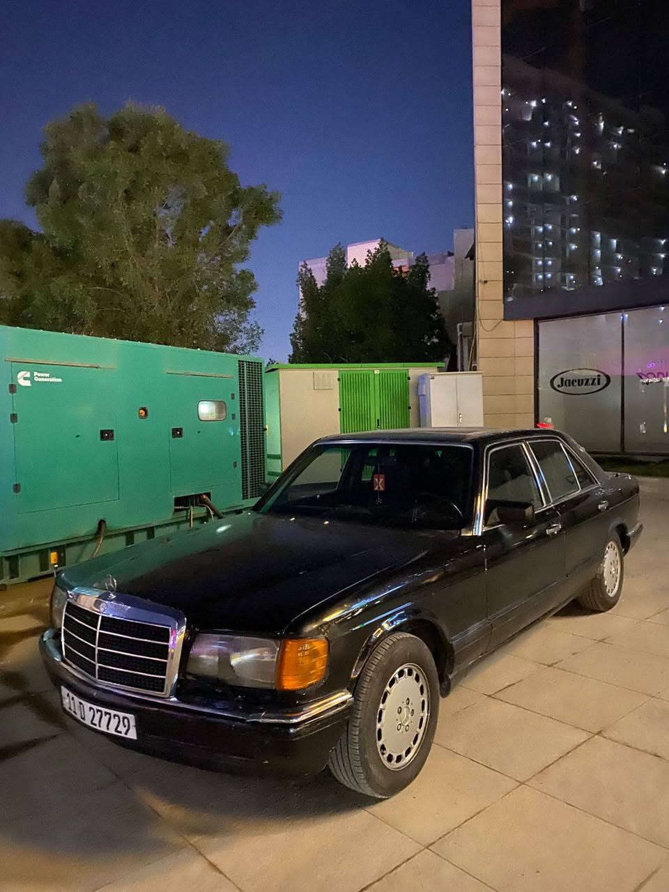 سلام عليكم سياره موديل 1988 السياره كير محرك اكسل صدر امامي خلفي جديد تخم تاير باتري كله جديد سنويه ورقام جديد السياره ابسمي نقص بس دوشمه الكشنات والكاعيه السعر ٧٠ ورقه وبيه مجال العلوان بغداد رقم الهاتف ***********
