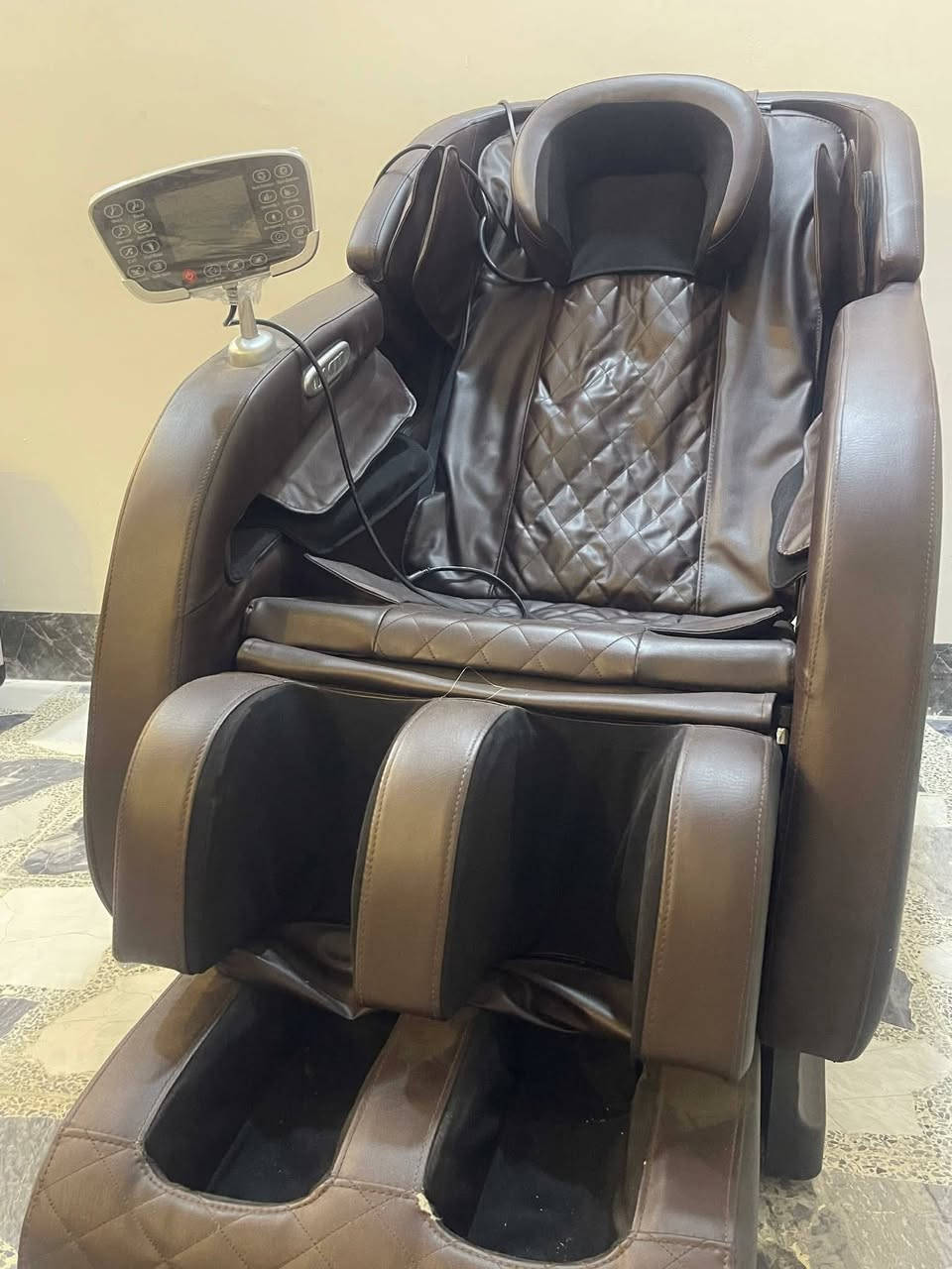 طخم سعرو مناسب وثقيل 175 وبي مجال للشراي 
كرسي تدليك 650 وبي مجال


**إذا كنت صاحب هذا الإعلان وتريد حذفه لأي سبب، رجاءا أرسل رسالة إلى الدعم الفني**