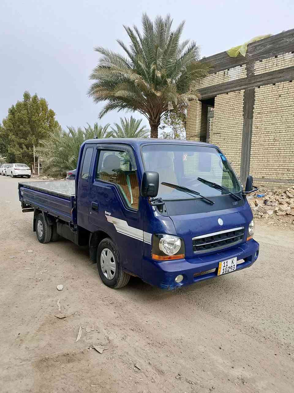 سلام عليكم للبيع أم عيون موديل ٢٠٠٣رقم بغداد إنكليزي سنويه ل٢٨ محرك كير اكسن شواصي  صدر أمامي وخلفي جديده سيار جاهزة من كلشي السعر *********** عنوان التاجي
