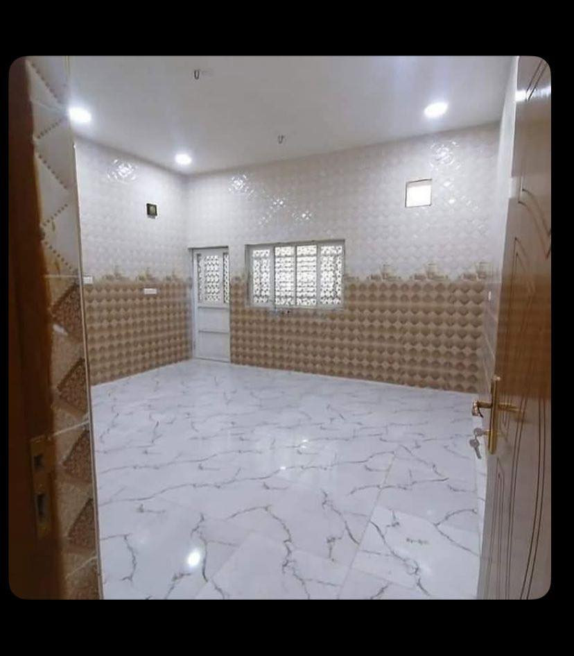 مساحه 625
الزال 30
واجهيه 20
طابو ملك صرف زراعي
البناء 240 طابوك
يتكون من 
3غرف منام 
2 استقبال
حمامات داخليه. وخارجيه
الباقي كراج وحديقه
السعر 375 وبي مجال
للاستفسار ***********
