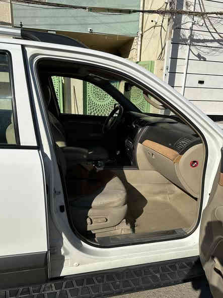 السلام عليكم
كيا موهافي خليجي موديل 2011
السياره فول مواصفات
بصمه
فتحه سلايد
تحكم استيرن جهتين 
كشنات تدفئه + كهربائي 
صندوق شفط 
حساس خلفي
مري شفط + اشاره بل مري
ماشيه 159 حقيقي 
سياره كفاله من الصبغ فقط بارد بسيط بالجاملغ الامامي
السعر 140 وبيهه مجال قليل
مكان السياره بغداد البنوك 
***********
