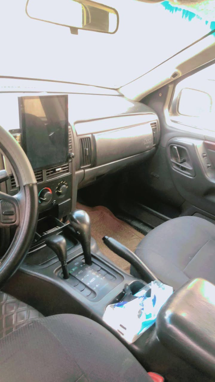 جيب مديل 2003 جاهزة سنوية 2028 

بيها منظومة غاز ؛ 

منظومة بانزين جديدة فيت بم فلاتر و نوزلات جديدة 

تبريد جيد جدا مبدلين راديتر حار + فريز جديد 

شاشة ؛ مقاعد كهرباء

محرك بلادي 6 سلندر

حدادية امامي خلفي جاهزة

غرفة وكشنات بلادية نظيفة 

حادثها تصليح جاملغ امامي ايمن مصبوغة أثر جراد

 المكان بغداد زيونه

السعر : 76 ورقة 

تلفون : وتساب ***********
