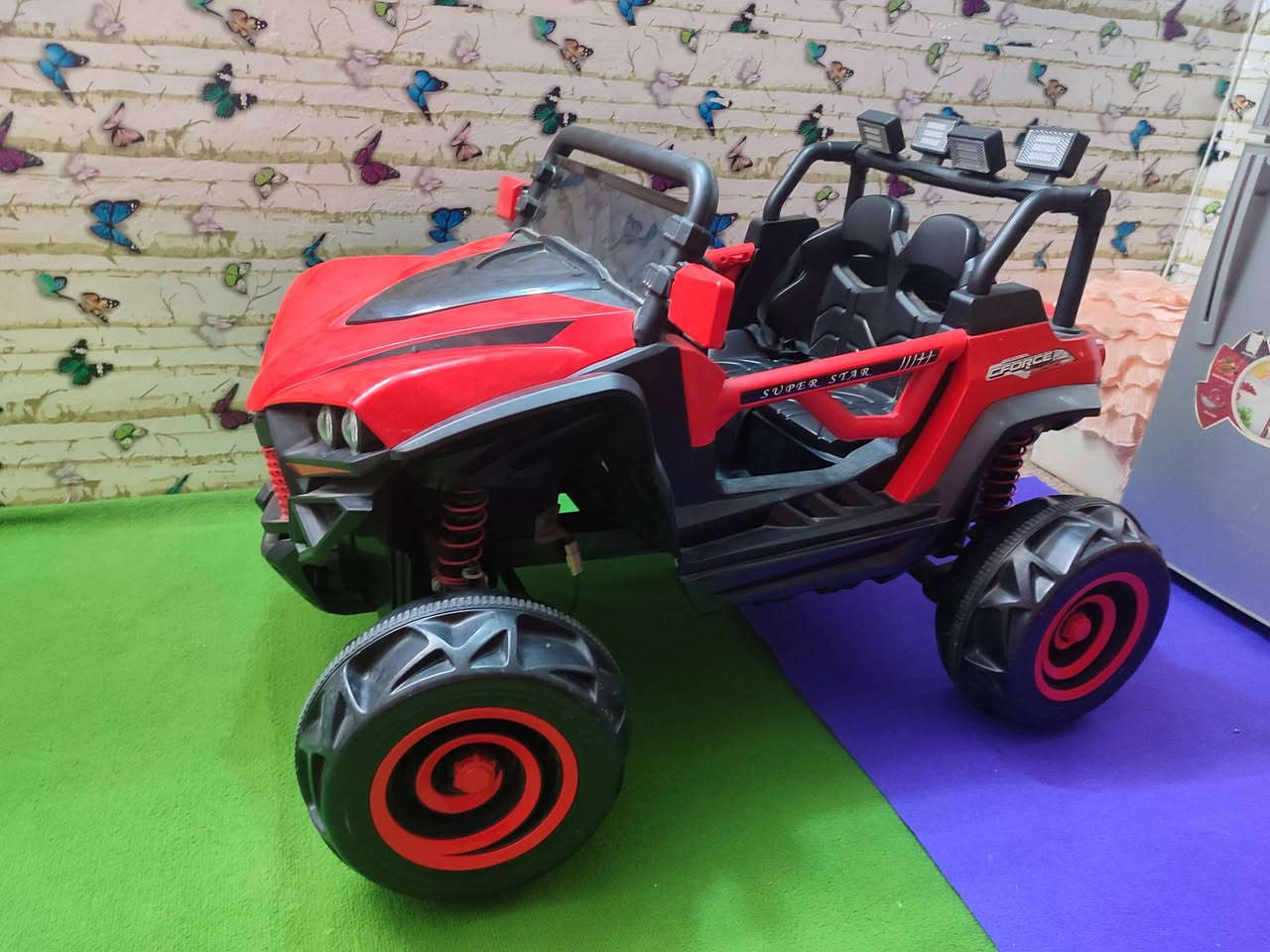 سيارة اطفال شحن (اناره موسيقى بلوتوث مراوح تبريد ) مستعمله نظيفه السعر90الف عنون بغداد ابوغريب الذهب الأبيض 
***********
