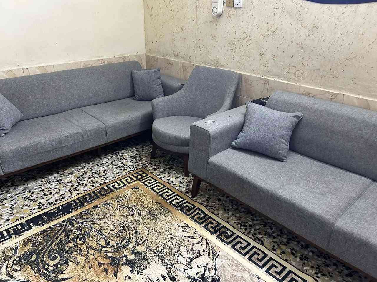 للبيع نضيف ٩٠ بلميه ٥٠٠ وبي مجال يصير سرير ***********
بغداد الحريه

