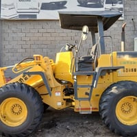 كوماتسو حجم ١٠٠ مكينه ٤ سلندر كير ميكانيكي وارد ياباني   مكفول كفاله ع...