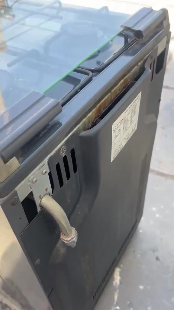 طباخ البيع نضيف اخو جديد استعمال جدا قليل


**إذا كنت صاحب هذا الإعلان وتريد حذفه لأي سبب، رجاءا أرسل رسالة إلى الدعم الفني**
