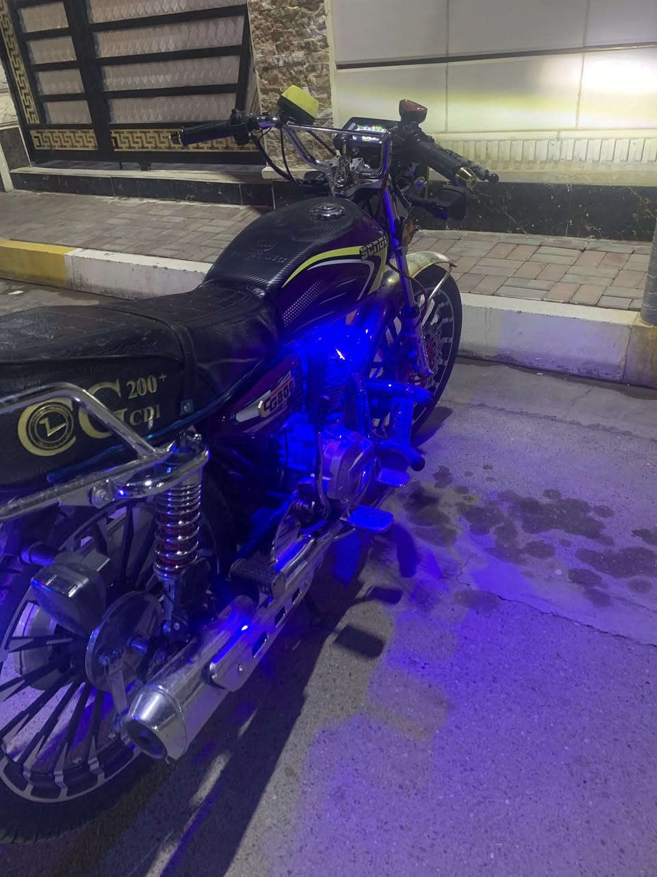 السلام عليكم دراجة سونك سيفان للبيع موديل 2025 كفالة مابيها اي نقص جديدة تجي تفحص بعينك وتشوف مكاني الدجيل حي الجمعية 
هأ ‭٠٧٨٢ ١٤٢ ٢٧٤٩‬
