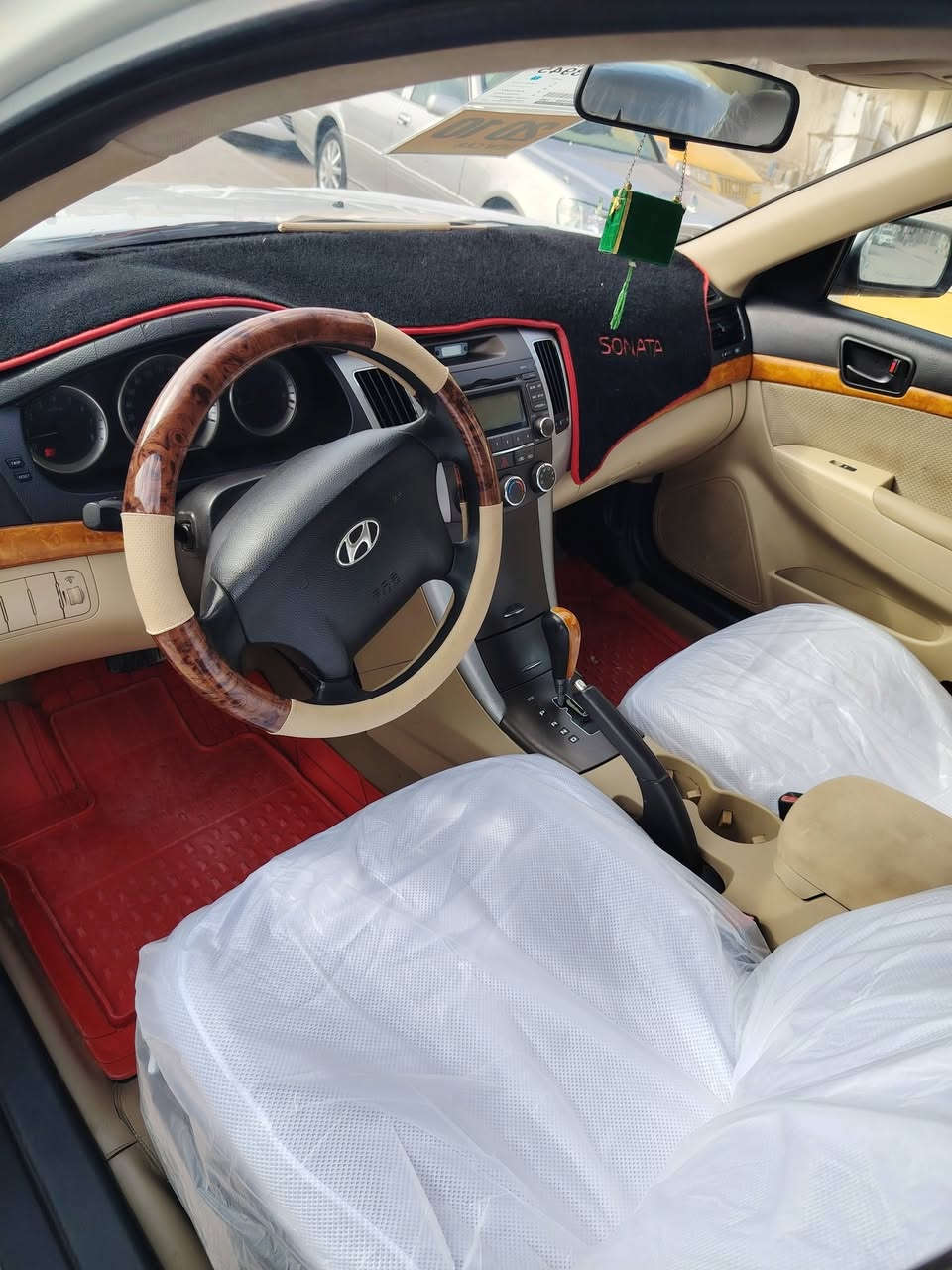 سوناتا للبيع مديل 2010 خليجي مكينه 2000 مكفوله رقم بابل دولي سياره بيه رشتين صبغ بسيطات ولباقي كفاله سياره جاهزه من كلشي فول فتحه مكان السياره كوفه ام عباسيات للاستفسار ***********
