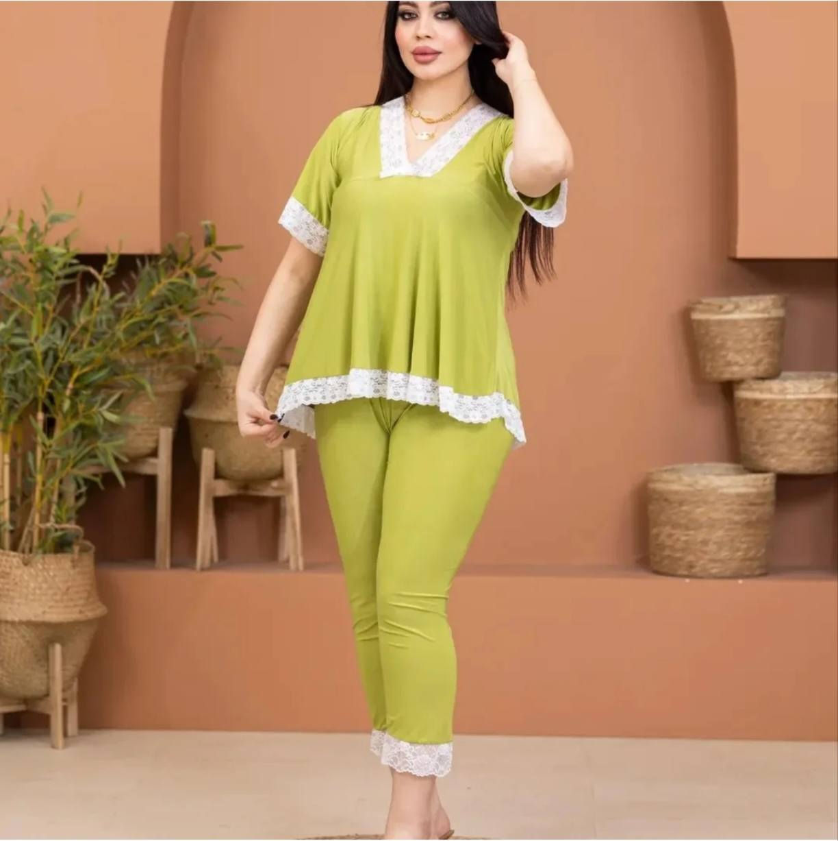 تراك زبده ملمس ناعم
قياسات من وزن 60 إلى وزن 90
يتوفر توصيل جميع المحافظات 5 الاف
يتوفر توصيل للراشديه والقدس والمراسمه الفين فقط


**إذا كنت صاحب هذا الإعلان وتريد حذفه لأي سبب، رجاءا أرسل رسالة إلى الدعم الفني**