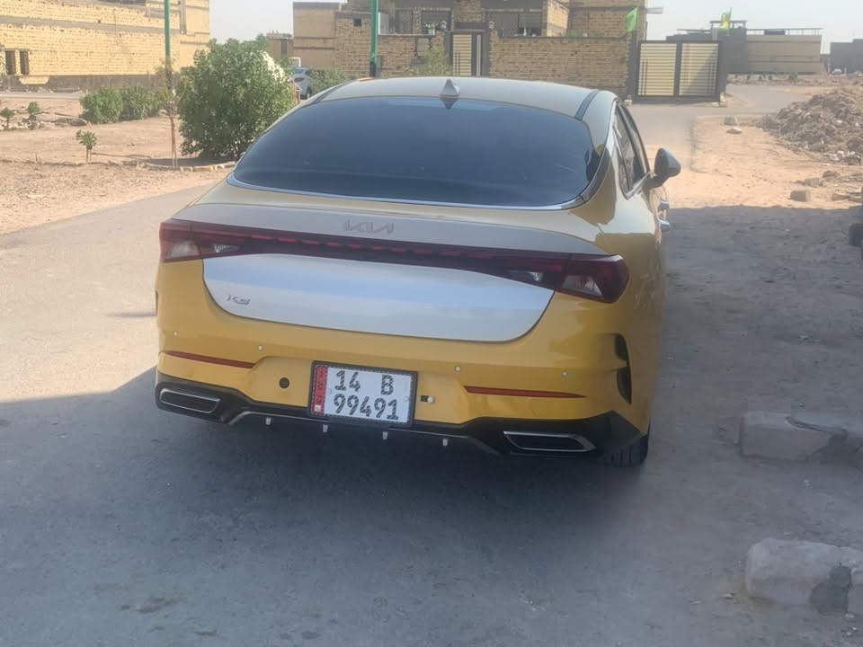 كيا k5 موديل 2023 وارد كوري رقم بصره اجرة مكفولة كفالة عامة
اصل بنزين وظايفين منظومة غاز 
بصمه 
رادار 
كشنات جلد 
تدفاة بالكشنات
شاشة
سايد بريك كهربائي 
حساسات خلفية
جديدة كلش 
السعر 205
العنوان. البصره حي بغداد 
الاتصال ***********
