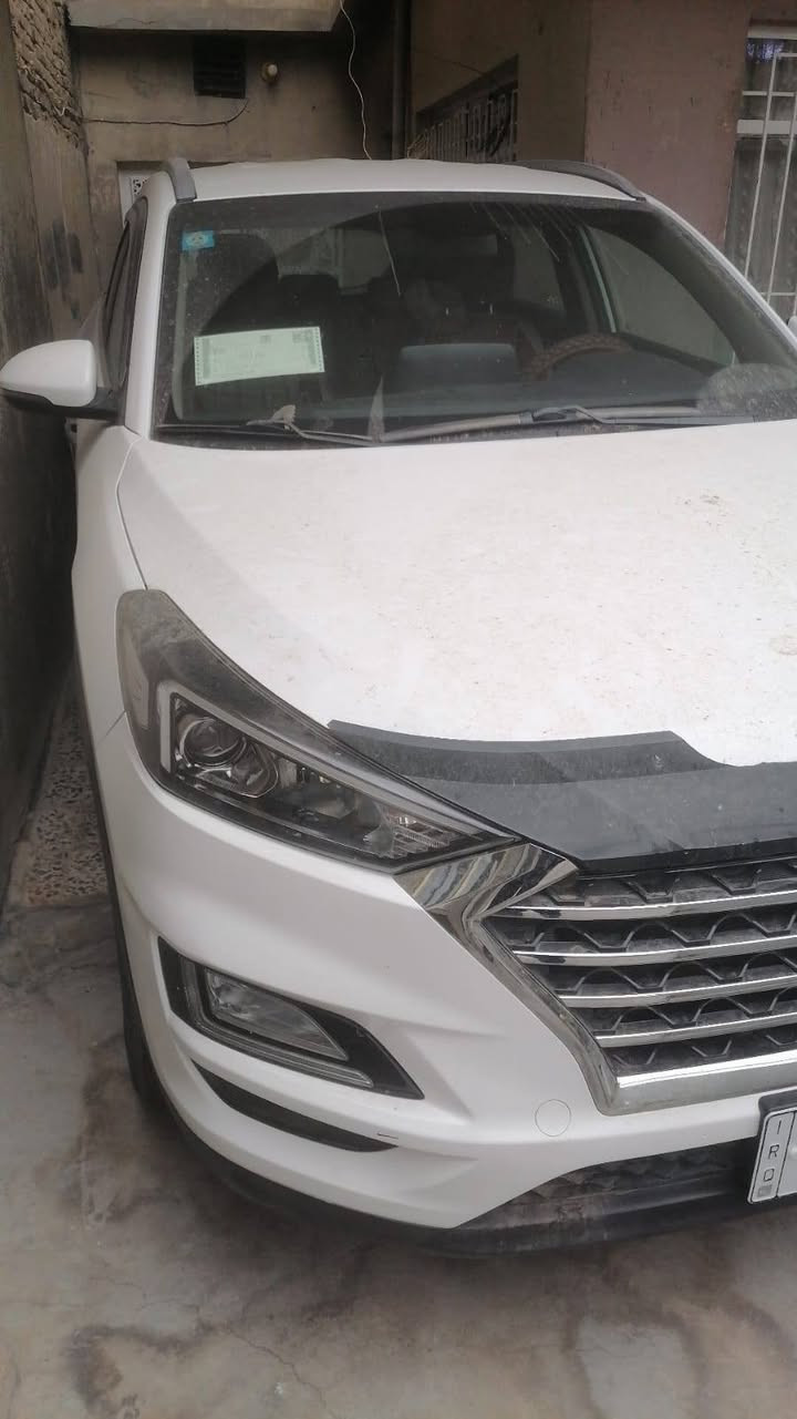 توسان ٢٠٢٠ شركة الكاصد سياره كلش جديده فول مواصفات عدا الفتحه بسمي رقم جديد وهزه وسنويه بيه تكحيل وصبغ شويه باالدعاميه السعررررر١٩٨ وبيه مجال عنوان السياره بغداد الجديده شارع المسبح للاستفسار الاتصال على الرقم ***********
