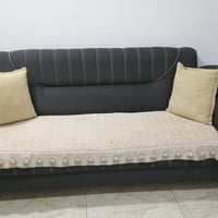 تخم2 السعر 350وبي مجال ميز طعام ازغير 150وبي مجال والعارضة 70وببهة مجا...