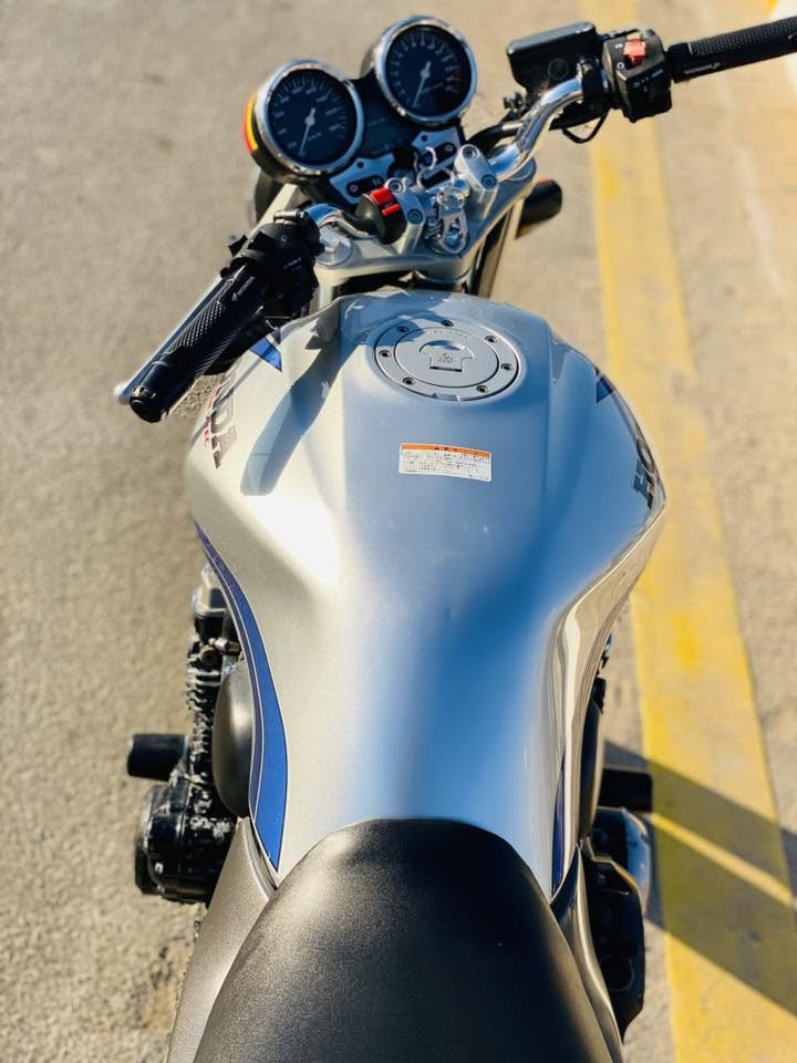 Cb400
جيل ثاني هايبر للبيع كفاله مكاني كربلاء طويريج 
***********
