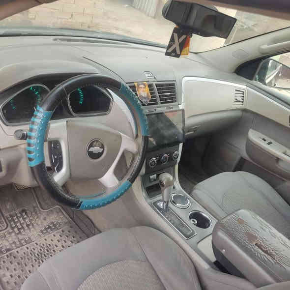 شوفرليت ترافرس ١٠
كلها ع البلاد وجاهزه بدون اي نقص فقط نمره الكير الاخيره ماتجي ومافحصت العطل
ومواصفاتها كلكم تعرفوها 
  سنويه جديده وهزه جديده
السعر ٧٠ ناصريه ***********
