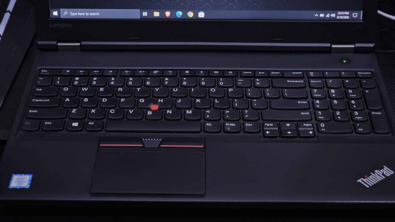 💻 LENOVO ThinkPad L570
الأداء المثالي للأعمال المكتبية والدراسة 🚀

الخيار الأفضل للطلاب، الأساتذة، وأصحاب المكاتب والهندسة
-----------------------------------------
المواصفات :
⚙️ المعالج:  Intel Core i7-6600U الجيل السادس 
🧠 الذاكرة (RAM):  8GB DDR4 (سرعة 2133MHz)
💾 التخزين:  256GB SSD (إقلاع سريع جداً)
🖥 كارت الشاشة:  Intel HD Graphics 520 up to 4GB
📺 الشاشة:  15.6 Inch بدقة وضوح ممتازة
💿 النظام:  Windows 10 Pro مفعّل مدى الحياة 

-----------------------------------------

💰 السعر: 285,000 دينار عراقي فقط.

للحجز والاستفسار:
📞 واتساب: ***********
✈️ تليجرام: @bddlr14

🚚 خدمة التوصيل متوفرة لجميع محافظات العراق 🇮🇶 النجف, العراق
