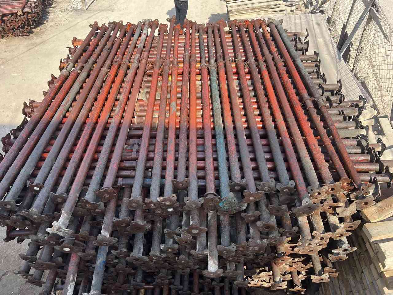 السلام عليكم جكات للبيع عجمان الإماراتي الأصلي نضيف مثل ما واضح بالصوره نسق واحد كلهن العدد(1638) +حاضن تركي العدد (363) العنوان حله ‭0780 136 6181‬
